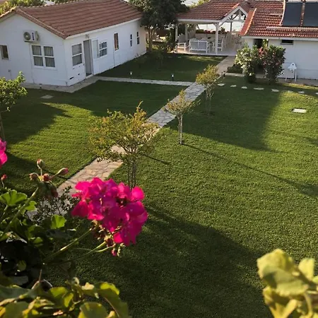Beyaz Iskele & Restaurant Selimiye (Aegean)