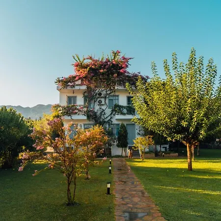 Beyaz Iskele & Restaurant Ξενοδοχείο Σελιμιγιέ