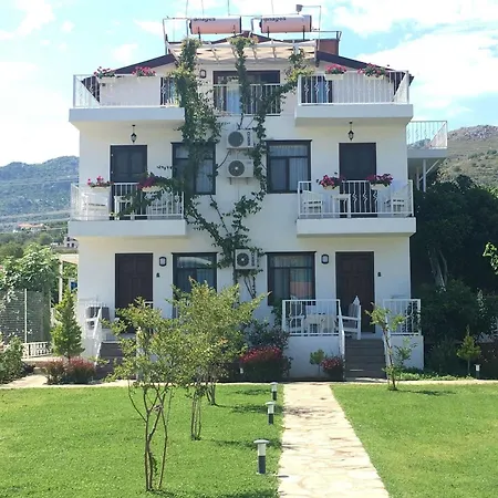 Beyaz ıskele Hotel&restaurant 5*