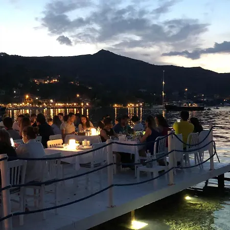 Beyaz Iskele & Restaurant Ξενοδοχείο 5*