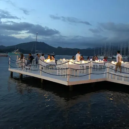 Beyaz Iskele & Restaurant Selimiye